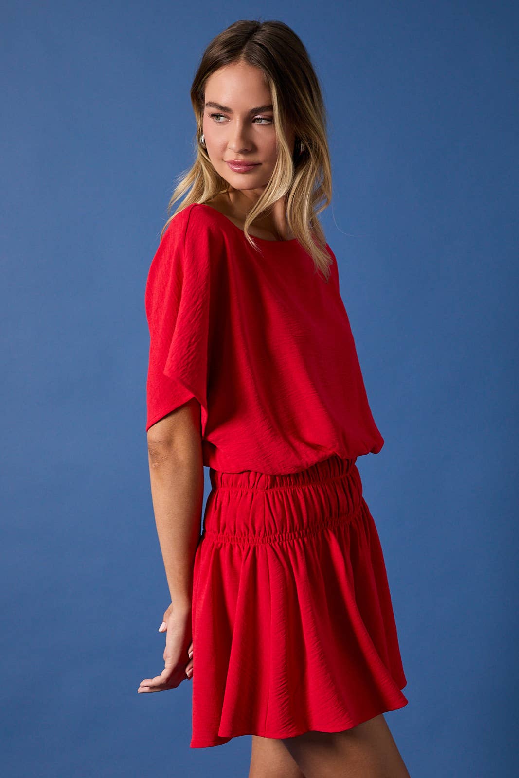 BOAT NECK SHORT SLEEVE CINCHED WAIST MINI DRESS