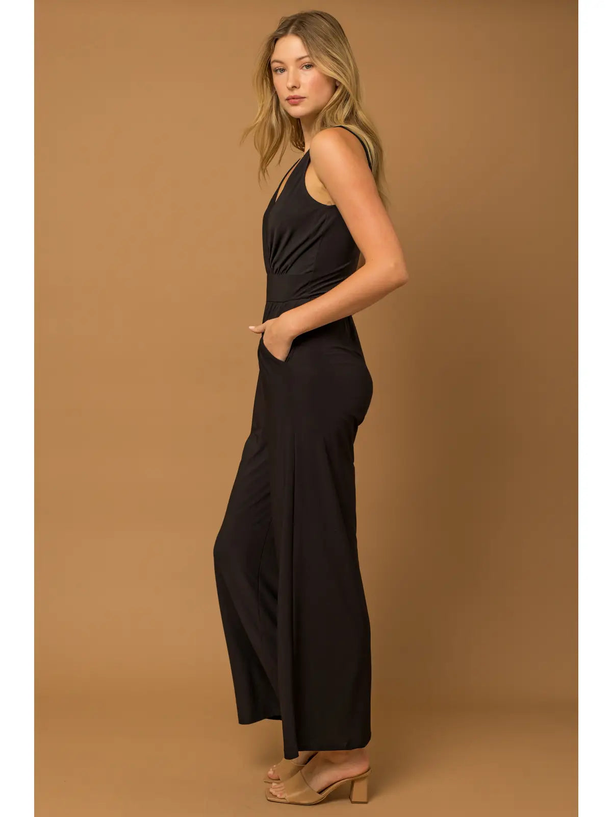 Sleeveless Jumpsuit with Pockets