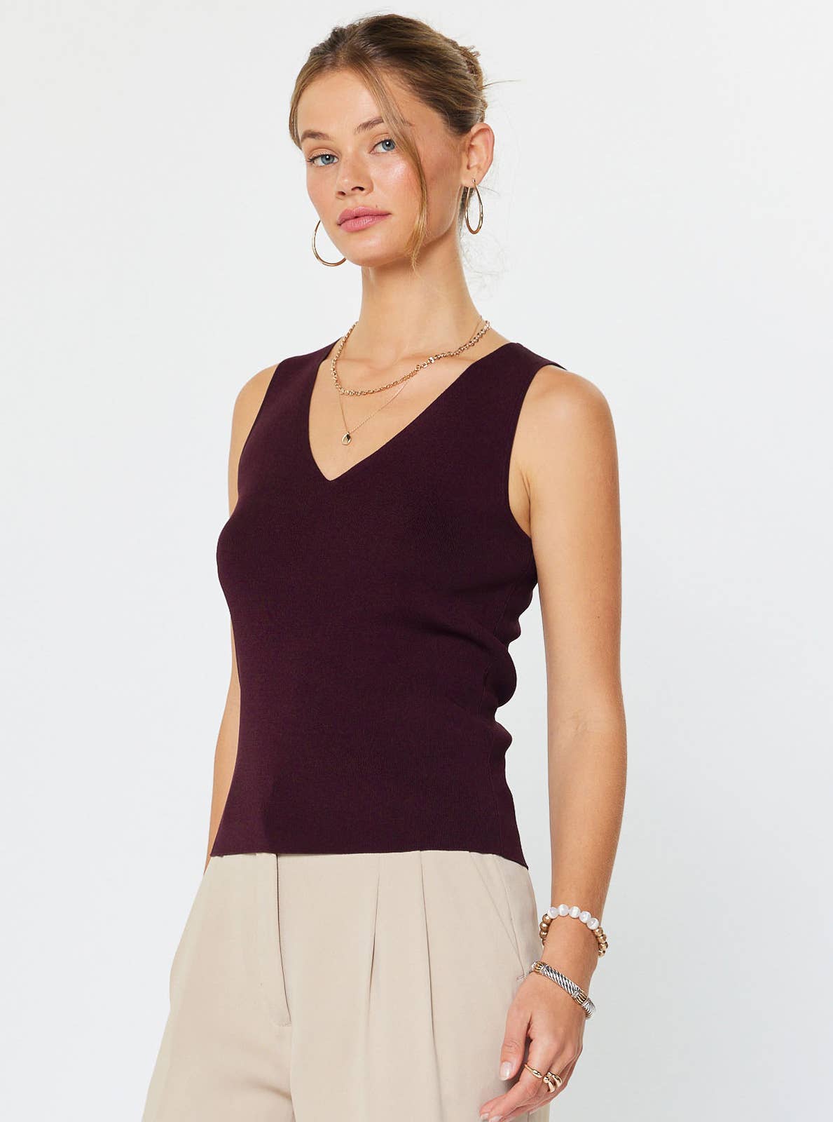 Sleeveless V-neck Sweater Top
