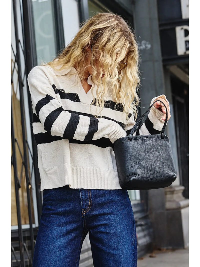 Open Collar stripe knit top