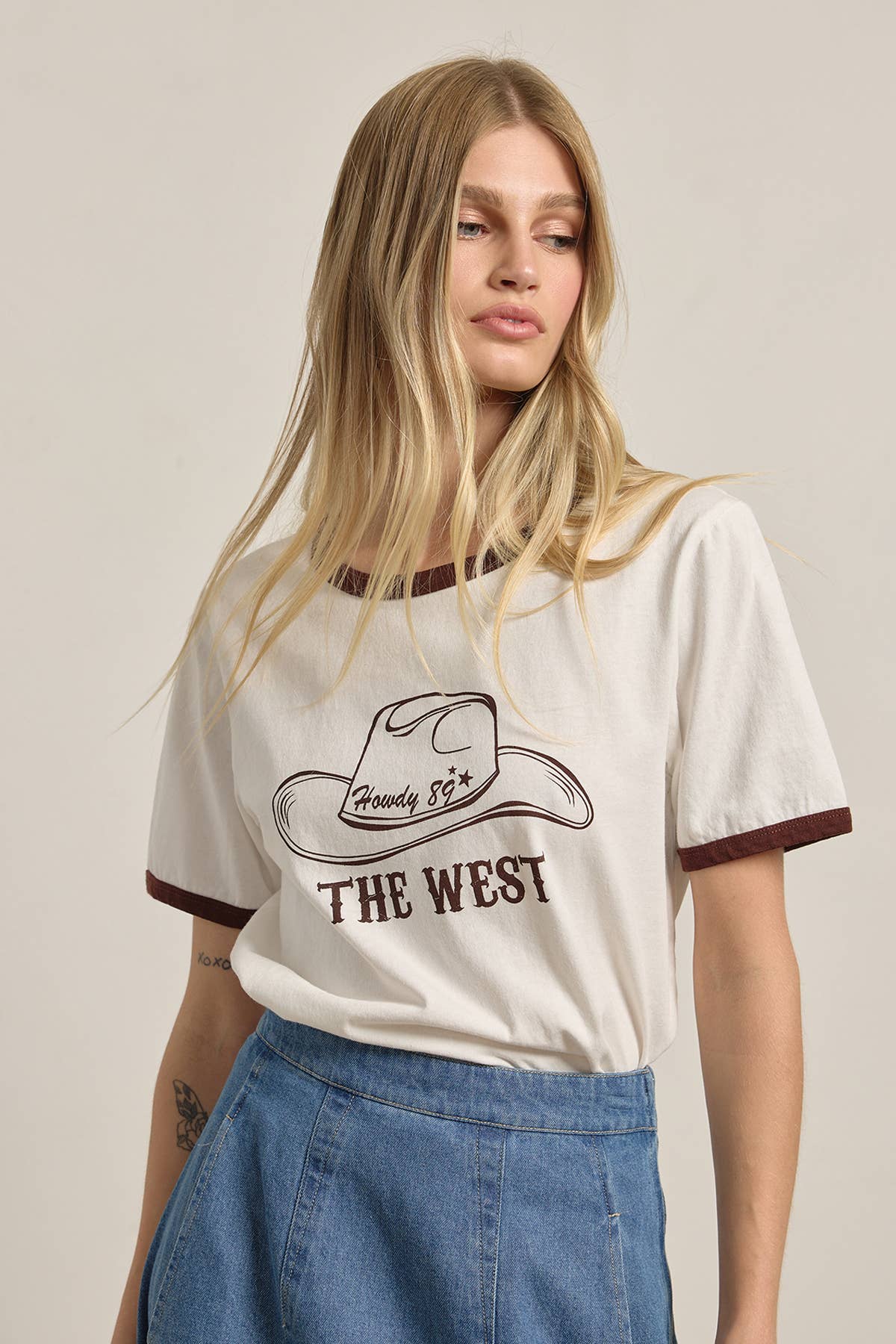 Howdy Cowboy Hat Ringer Tee