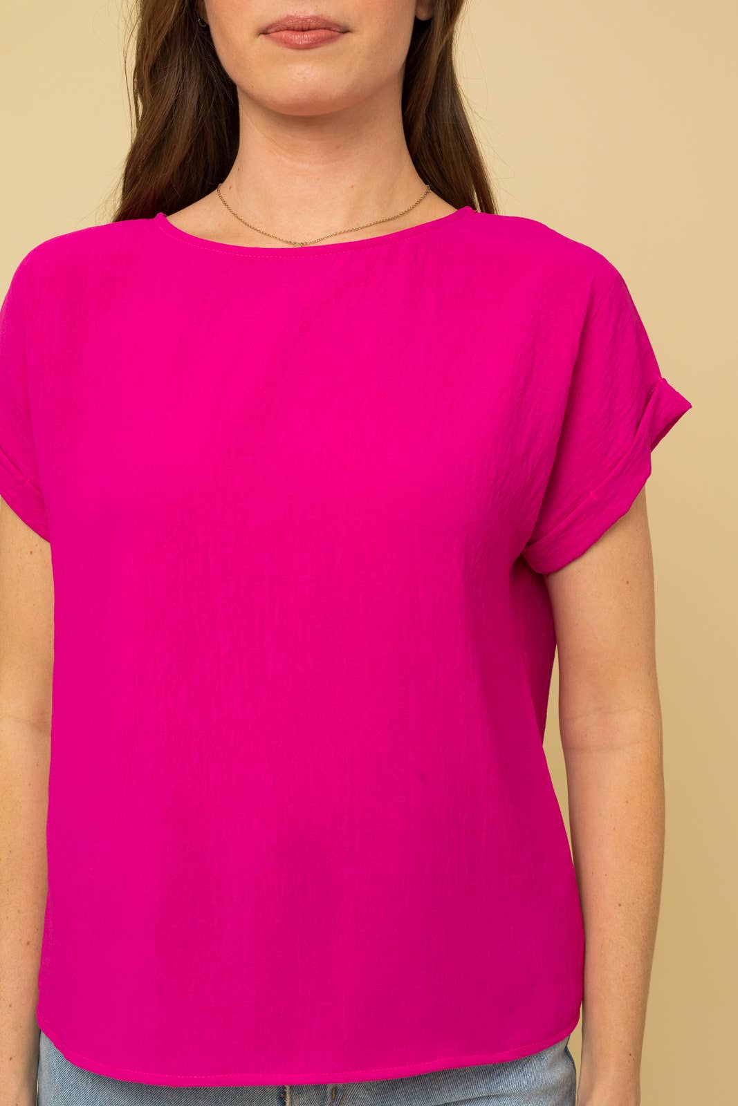 Short Roll-up Sleeve Top