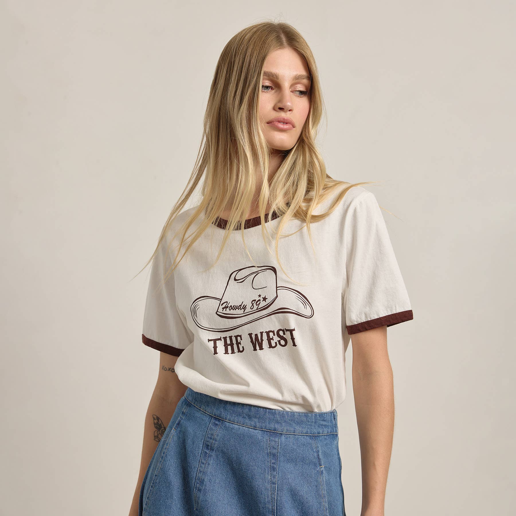 Howdy Cowboy Hat Ringer Tee