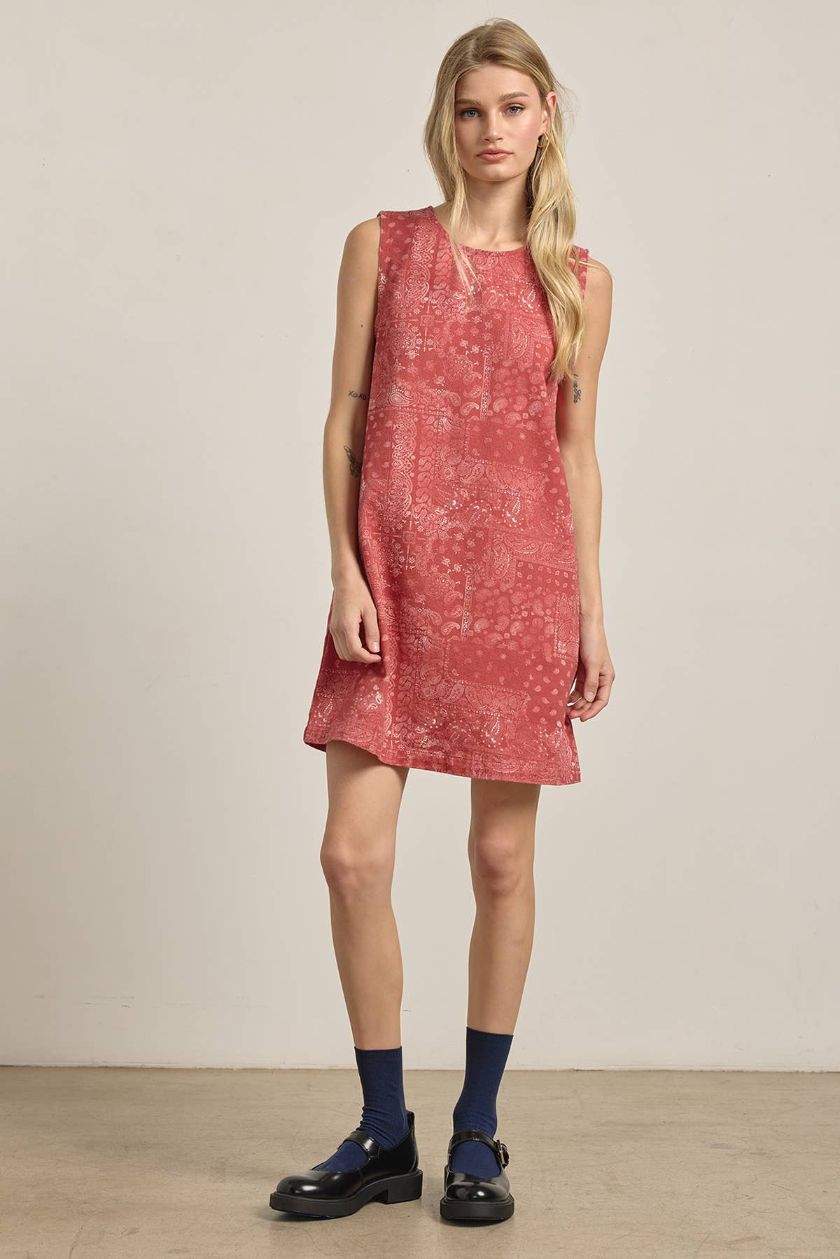 Washed Bandana Print Sleeveless Shift Dress