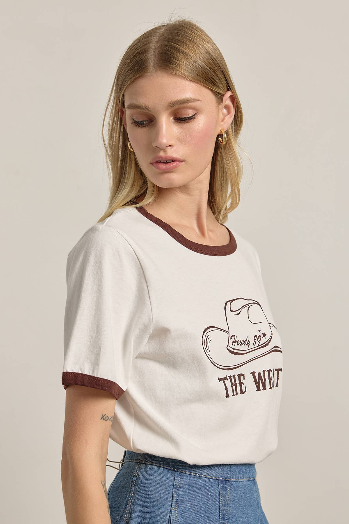Howdy Cowboy Hat Ringer Tee