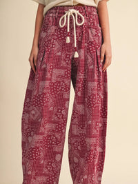 Bandana Print Pleated Barrel Pants