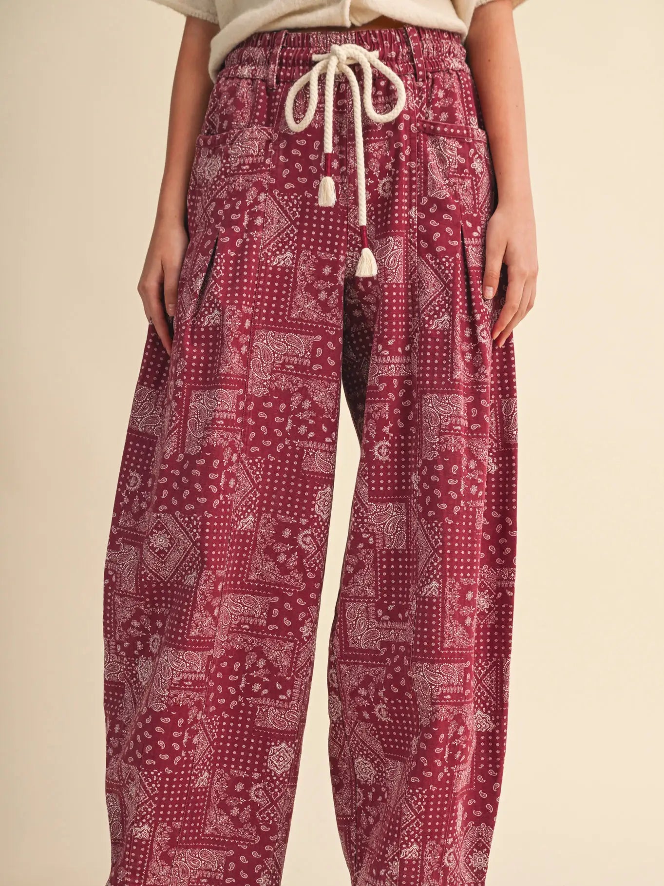 Bandana Print Pleated Barrel Pants
