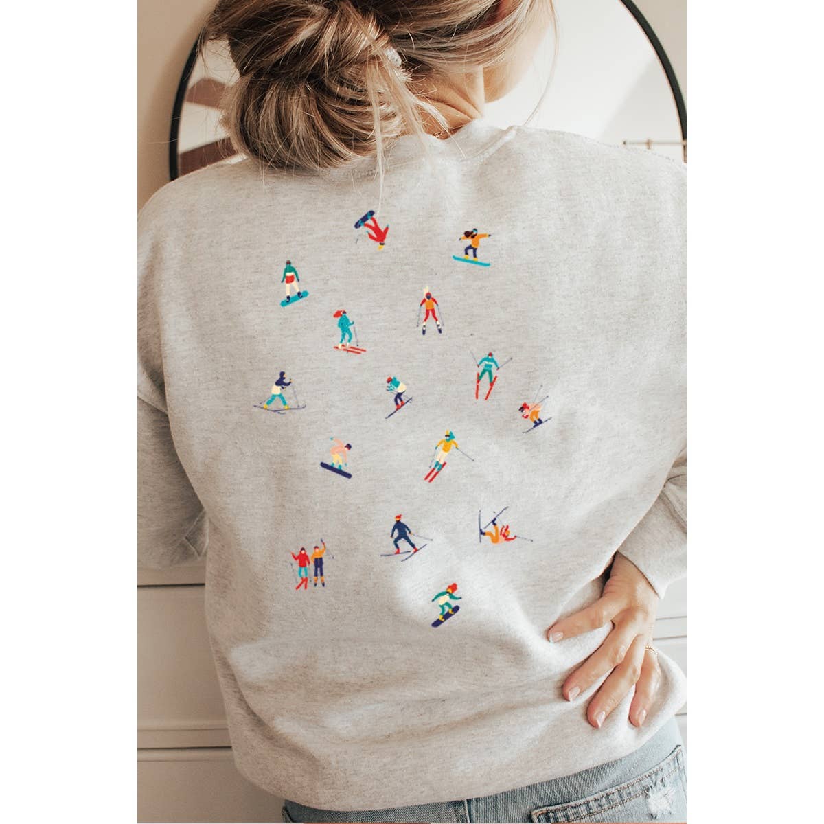 ASPEN SKI CLUB  GRAPHIC SWEATSHIRT