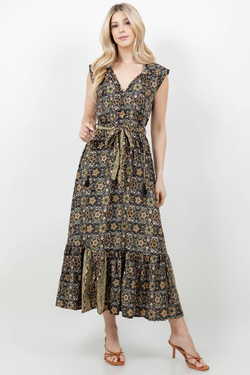 Long dress in black and gold metallic