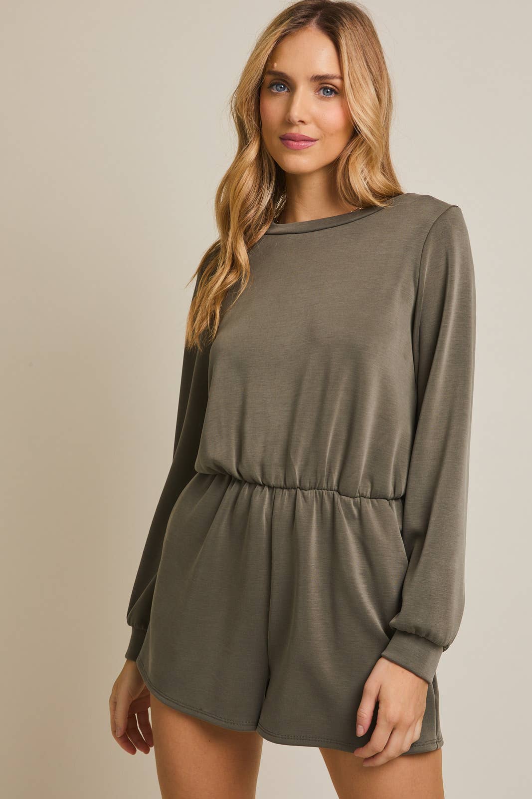 ROUND NECK LONG SLEEVE BACK TIE ROMPER