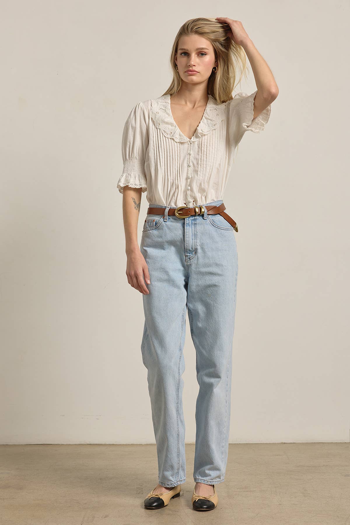 Embroidered Collar Button Blouse