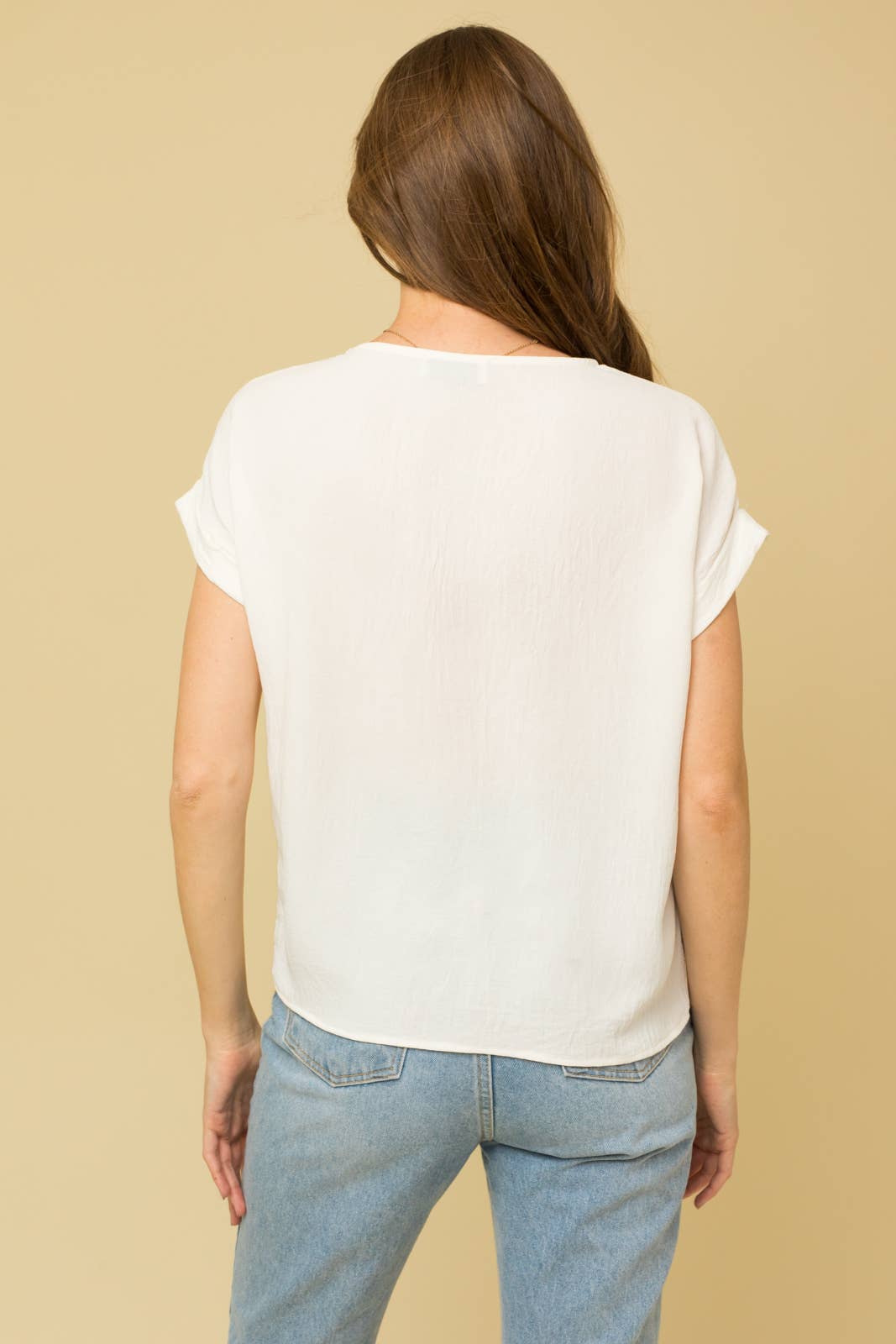 Short Roll-up Sleeve Top