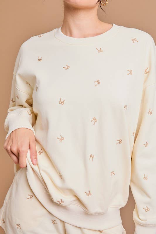 ROUND NECK LONG SLEEVE RIBBON EMBROIDERED SWEATSHIRT