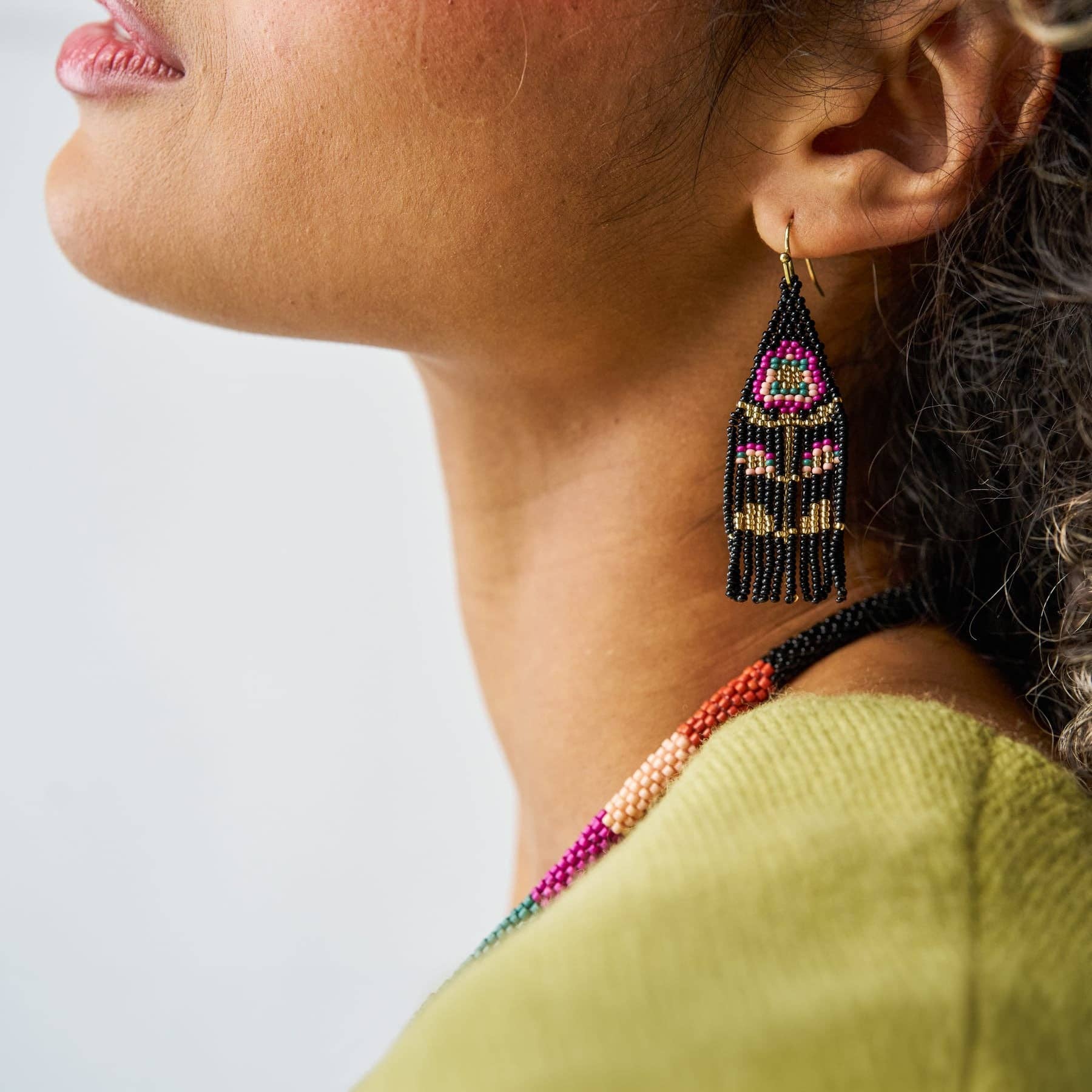 Audrey Small Seed Bead Single Poppy Flower