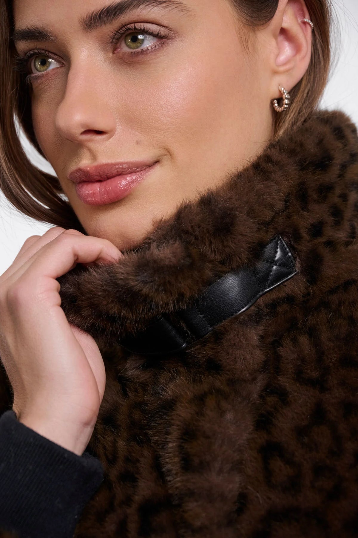 Ambra Short Faux Fur Jacket Leopard