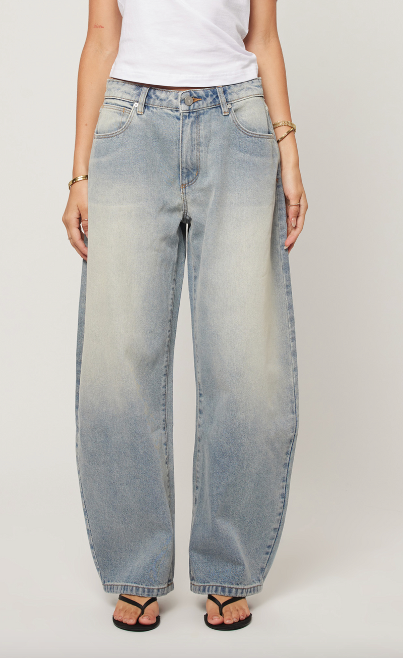 The Alexis Barrel Jean