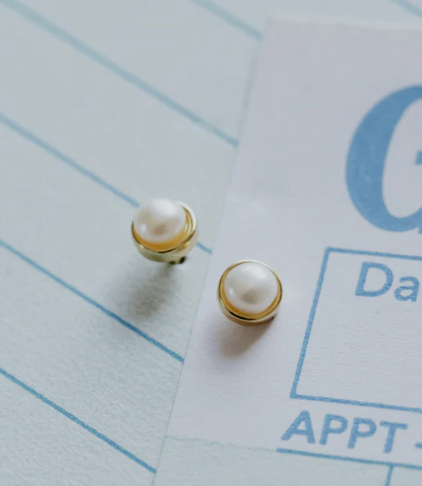 The Pearl Stud