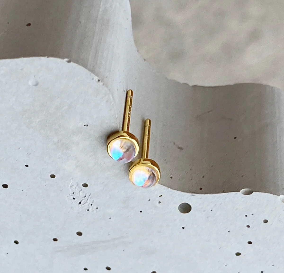 Gracie Studs