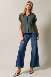 Collard Wide Shoulder Button Down Shirt