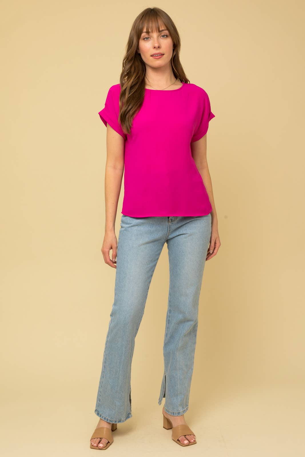 Short Roll-up Sleeve Top
