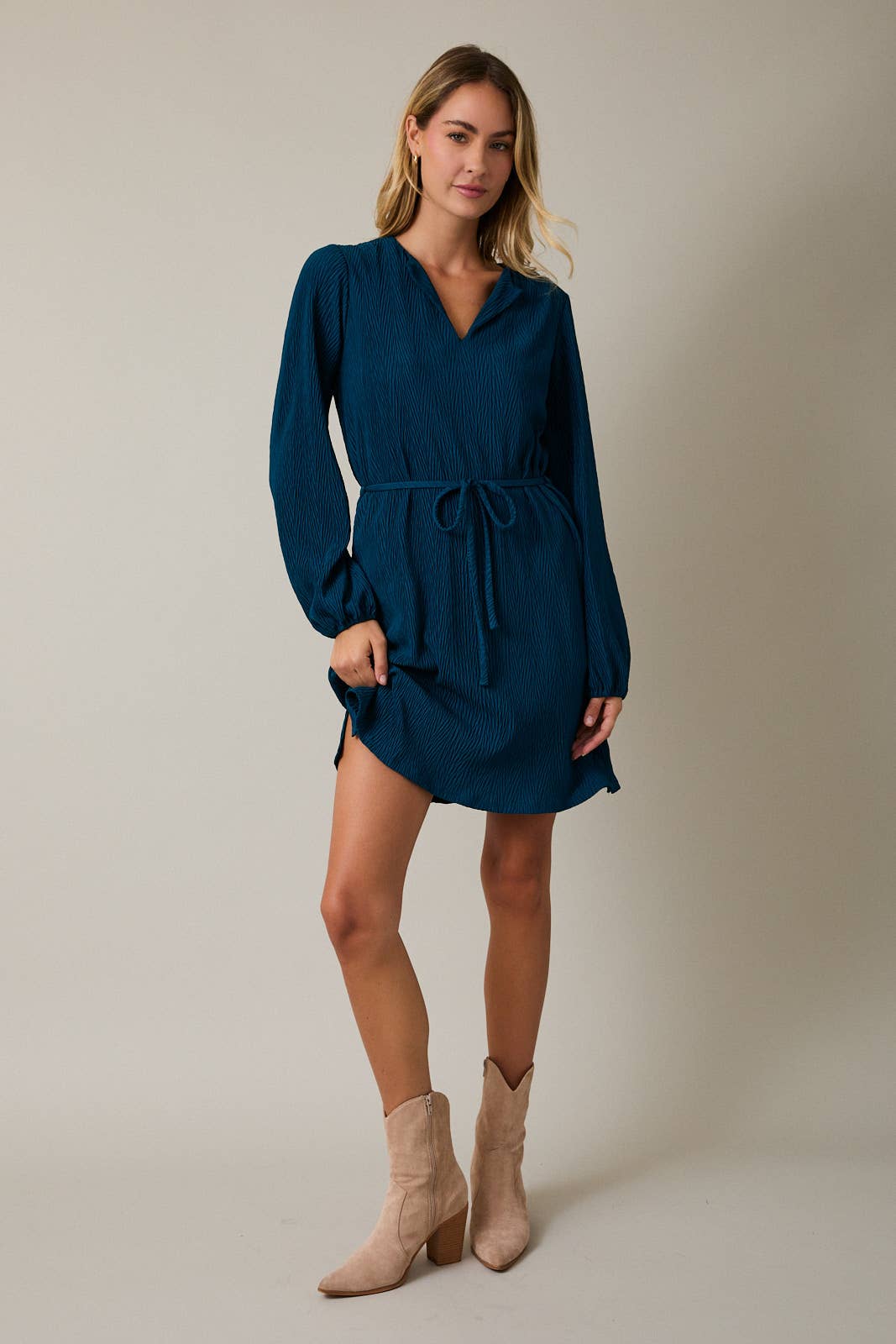 NOTCH NECK LONG SLEEVE WAIST TIE MINI DRESS