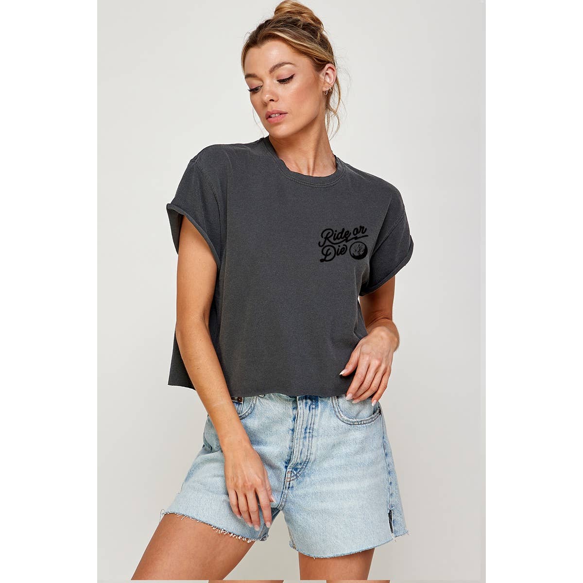 RIDE OR DIE VINTAGE GRAPHIC CROP TOP