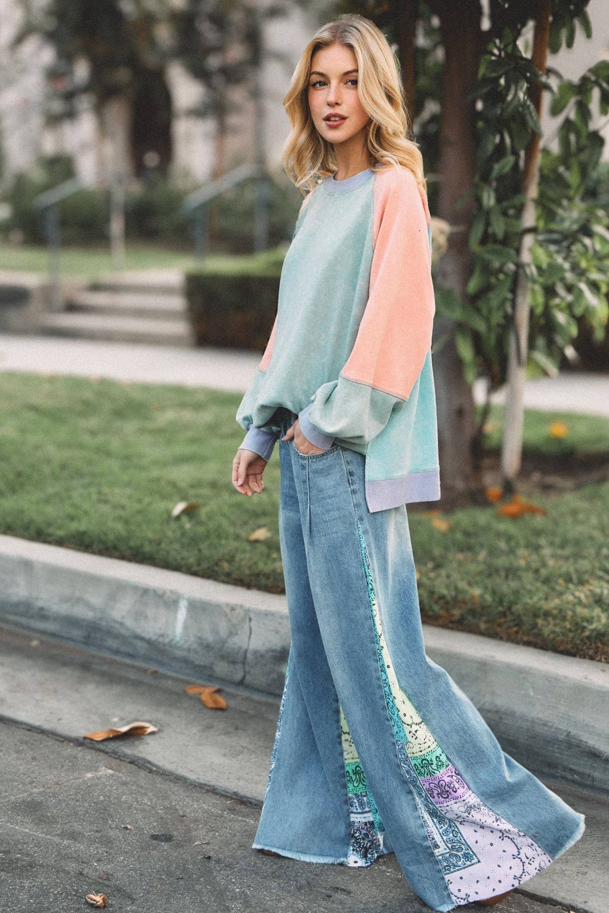 Cloud Pop Pullover