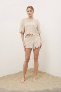 CROCHET LACE TOP WITH SCALLOP HEM