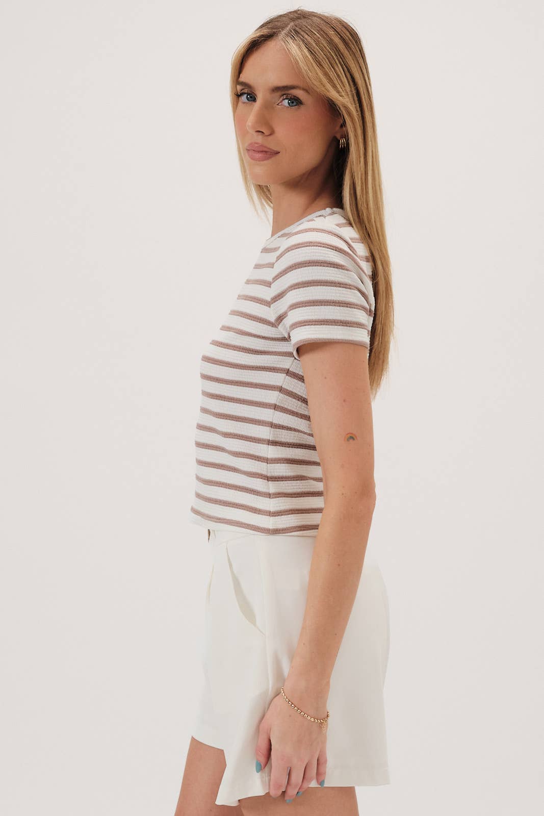 ROUND NECK CROP STRIPE TOP