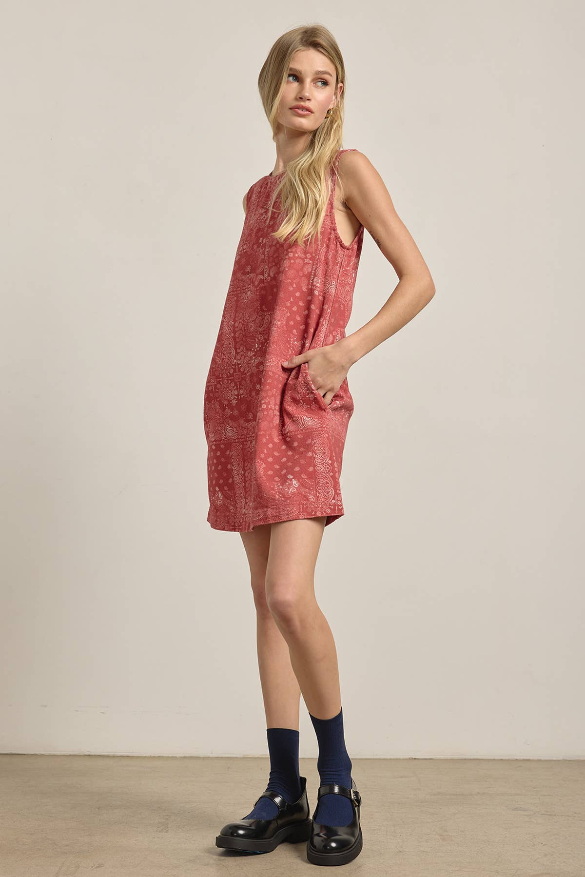 Washed Bandana Print Sleeveless Shift Dress