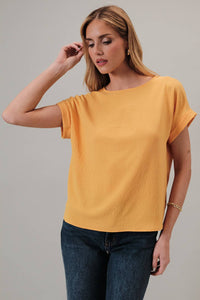 Short Roll-up Sleeve Top